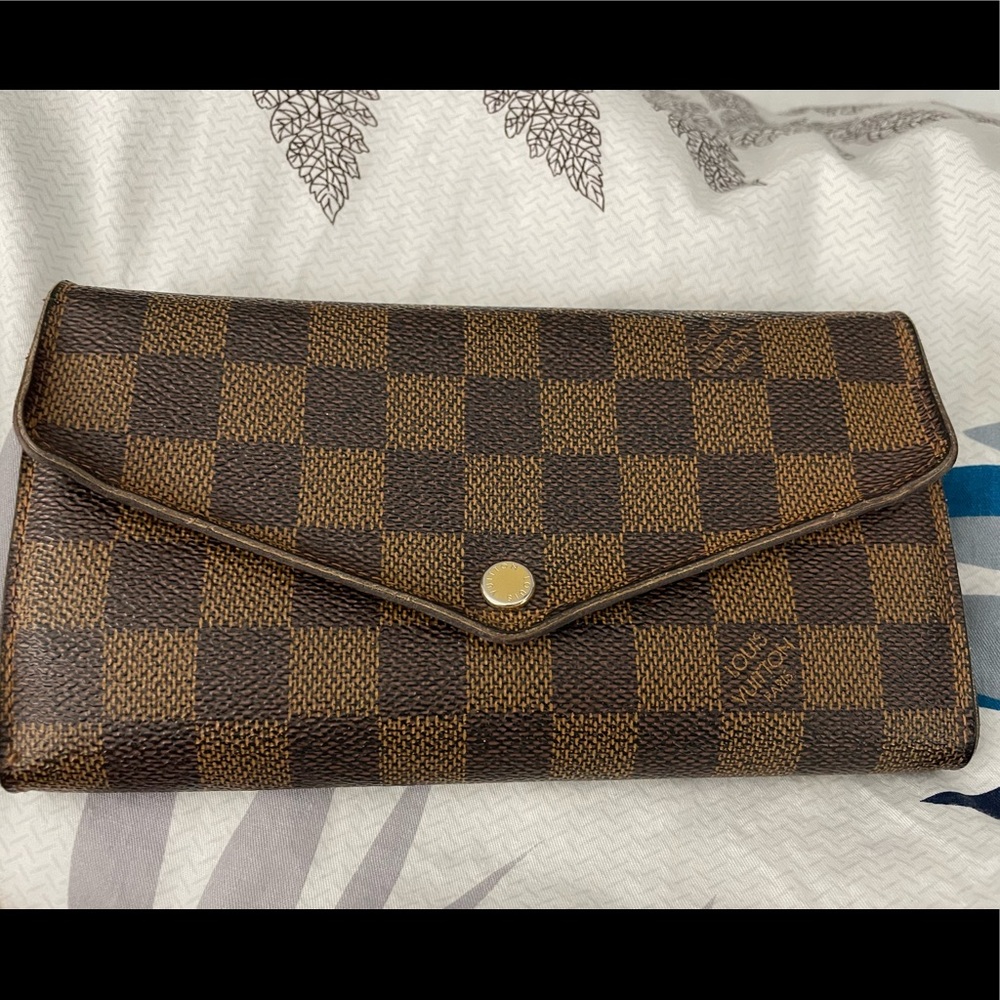 Damier Louis Vuitton vintage wallet
